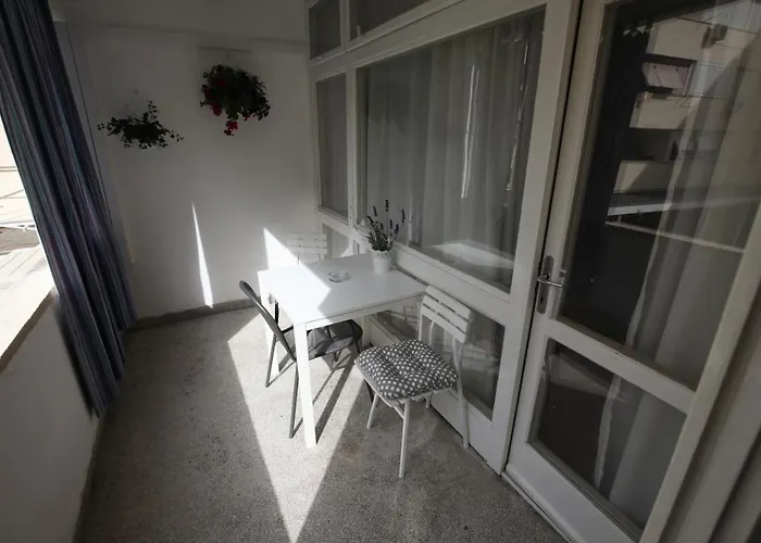 With Wifi - 14959 Lägenhet